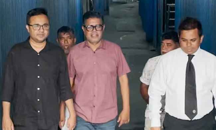 ගල්අඟුරු වංචාවක් සම්බන්ධව මුජිබුර්ගෙන් CIDයට පැමිණිල්ලක්